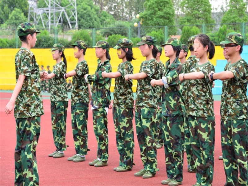 暴躁易怒,青少年封閉式教育學(xué)校 暴躁易怒,青少年封閉式教育學(xué)校