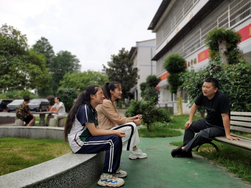 孤僻,青少年封閉式教育學校 孤僻,青少年封閉式教育學校