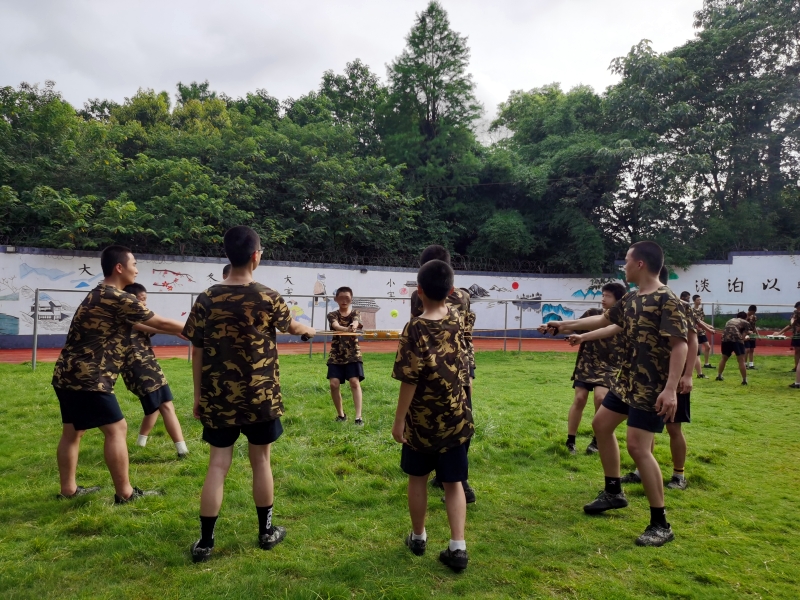 抑郁,青少年封閉式教育學(xué)校 抑郁,青少年封閉式教育學(xué)校