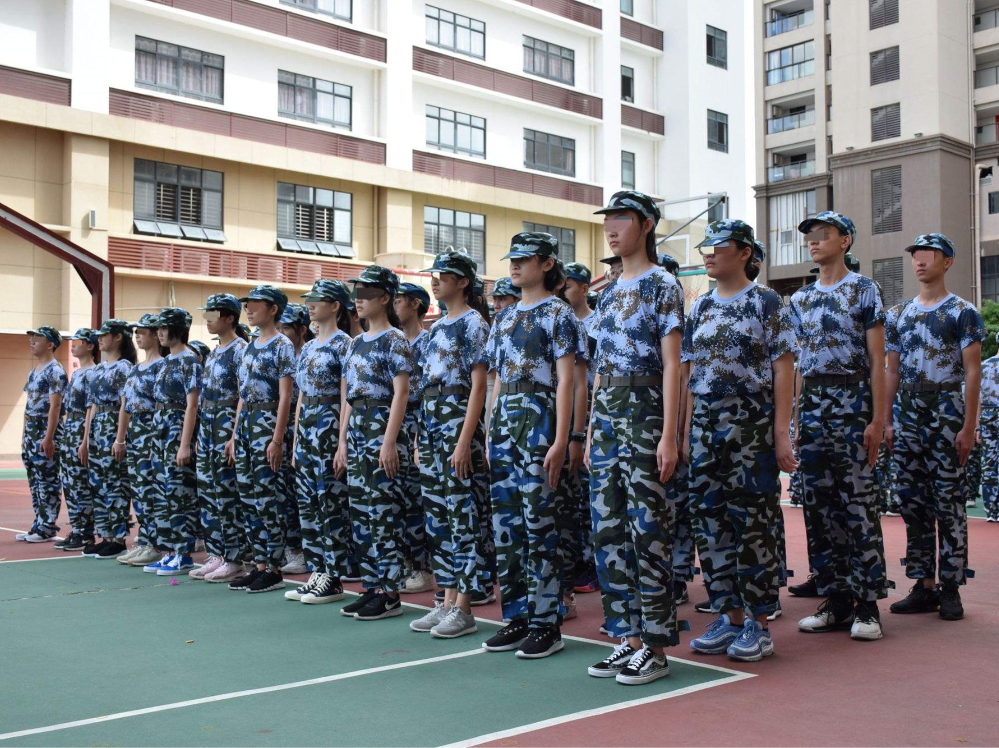 封閉式軍事化學(xué)校,怎樣對待愛撒謊的孩子 封閉式軍事化學(xué)校,怎樣對待愛撒謊的孩子