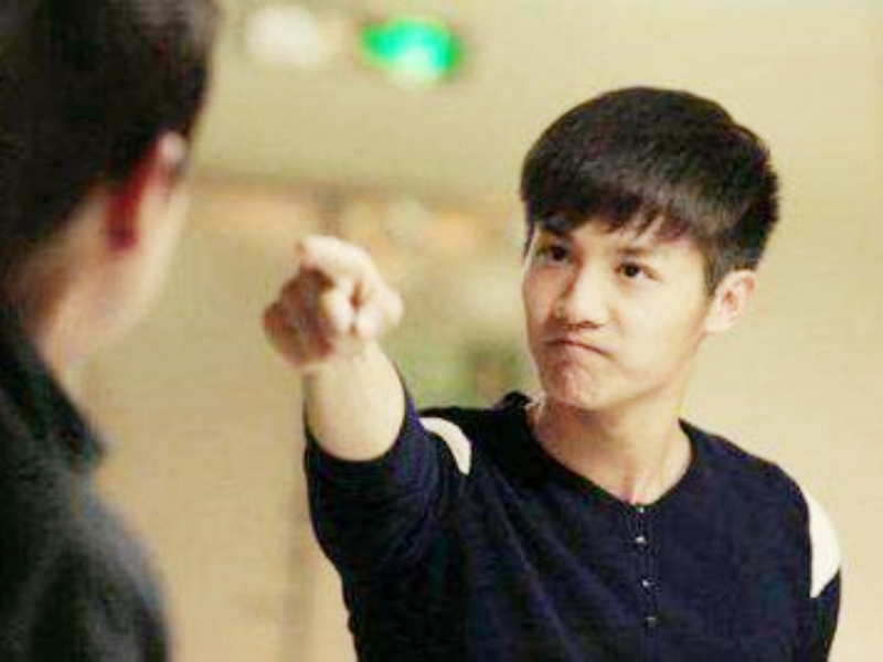 孩子暴躁易怒,孩子叛逆期教育學校