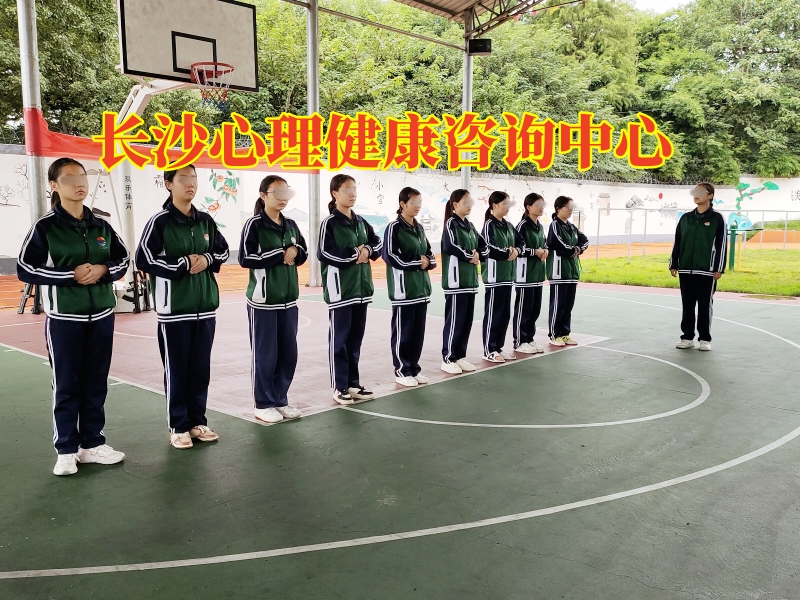 孩子自卑,心理輔導(dǎo)學(xué)校 孩子自卑,心理輔導(dǎo)學(xué)校