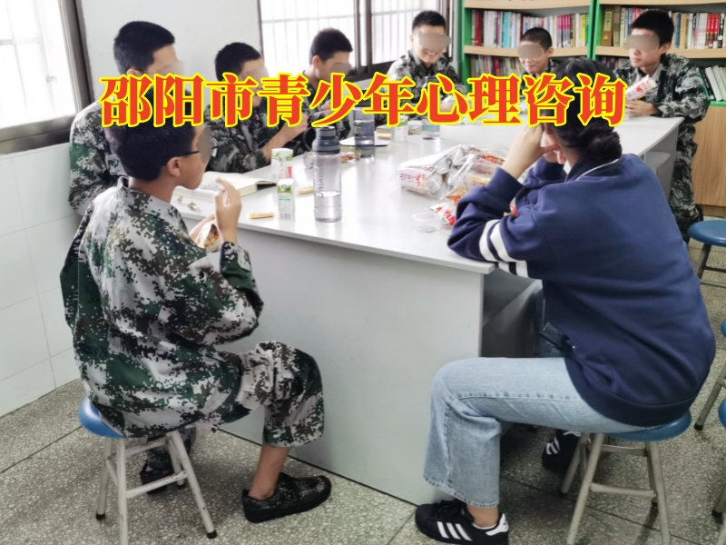 孩子內(nèi)向,孩子內(nèi)向自卑 孩子內(nèi)向,孩子內(nèi)向自卑