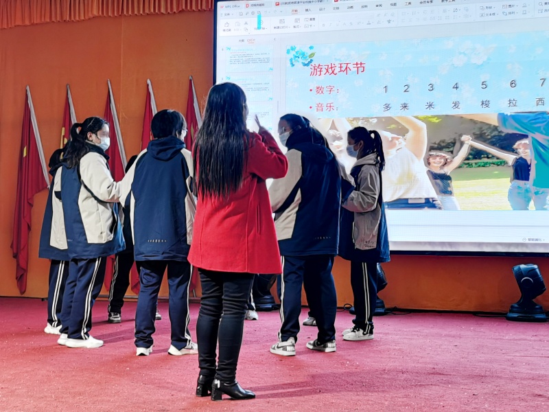 新起點(diǎn)教育專門學(xué)校開展“學(xué)會調(diào)控情緒,放飛好心情”為主題的活動 新起點(diǎn)教育專門學(xué)校開展“學(xué)會調(diào)控情緒,放飛好心情”為主題的活動